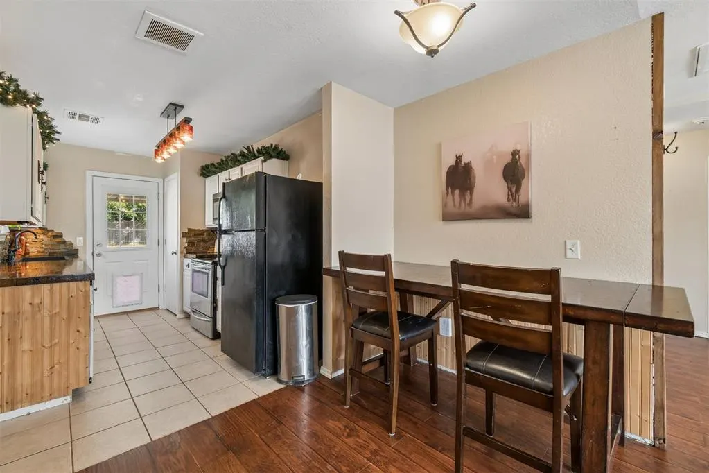 Photo 12 — 15612 Acacia Road, Oklahoma City, OK 73170