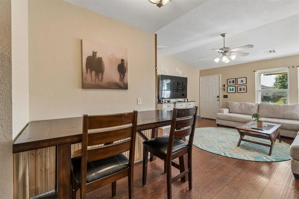 Photo 13 — 15612 Acacia Road, Oklahoma City, OK 73170