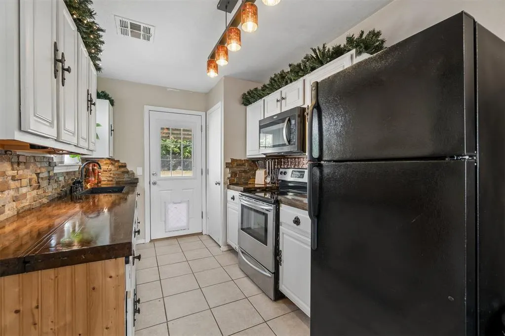 Photo 14 — 15612 Acacia Road, Oklahoma City, OK 73170