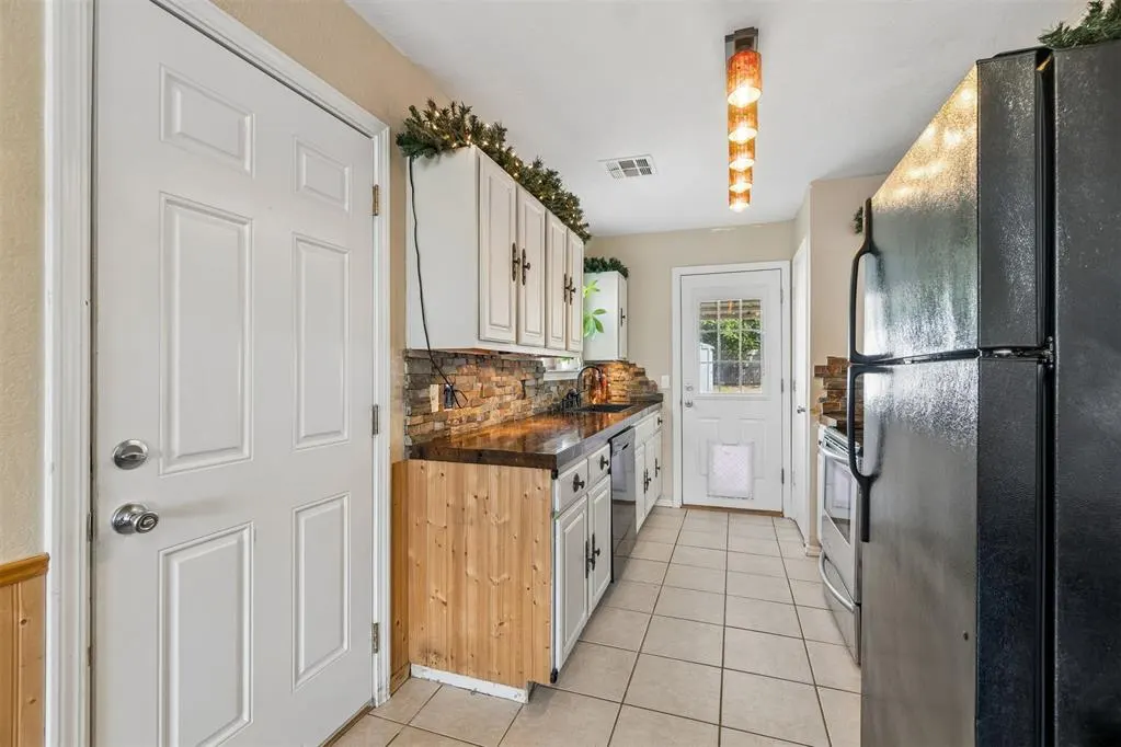 Photo 15 — 15612 Acacia Road, Oklahoma City, OK 73170
