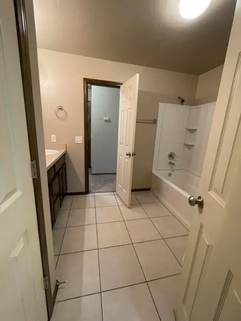 Photo 9 — 3016 Queenston Avenue, Norman, OK 73071