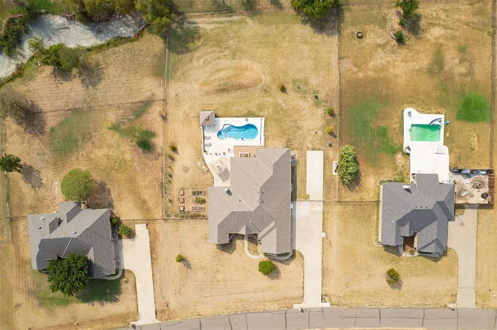 Photo 2 — 14261 Beaver Creek Road, Edmond, OK 73025