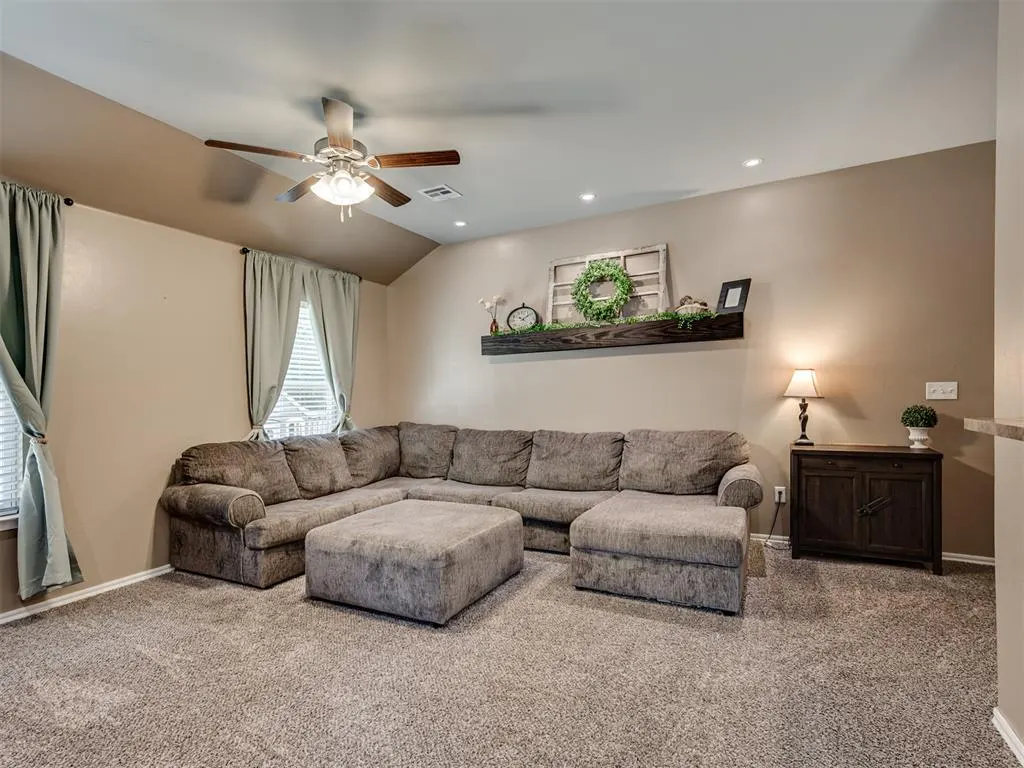 Photo 6 — 1880 Bliss Circle, Newcastle, OK 73065