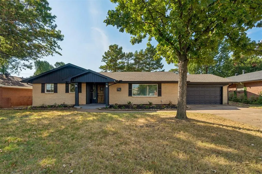 Front exterior — 2304 NW 49th Street, Oklahoma City, OK 73112