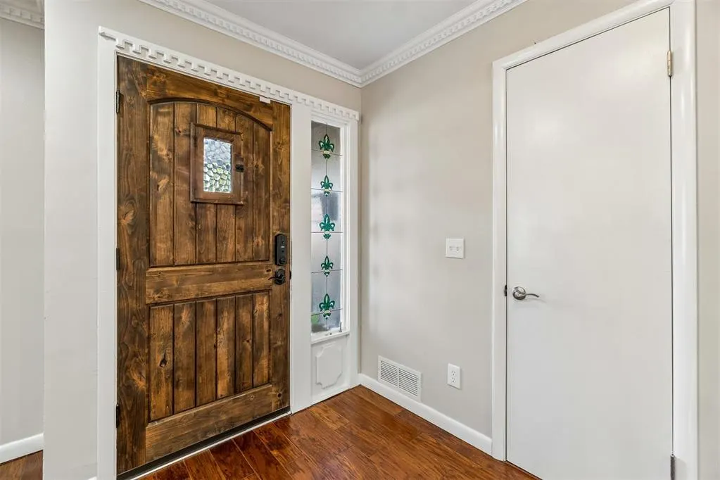 Photo 5 — 2304 NW 49th Street, Oklahoma City, OK 73112