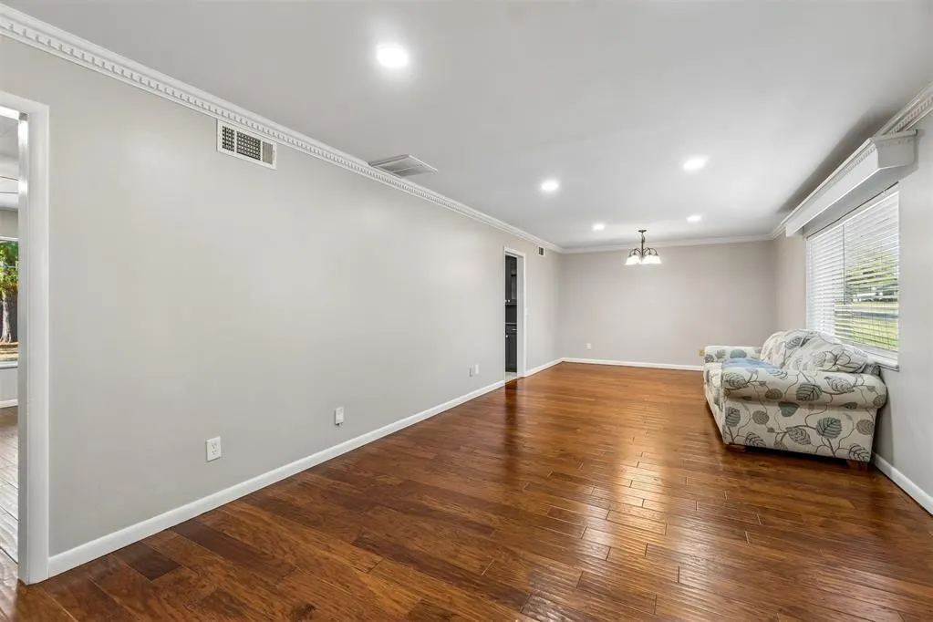 Photo 10 — 2304 NW 49th Street, Oklahoma City, OK 73112