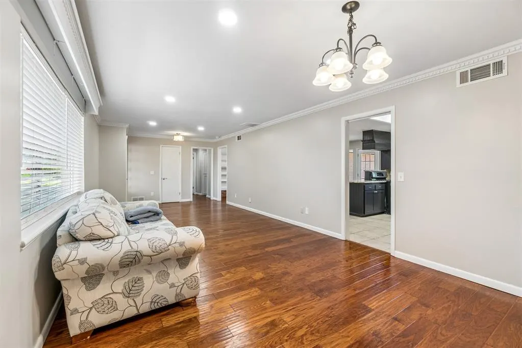 Photo 12 — 2304 NW 49th Street, Oklahoma City, OK 73112