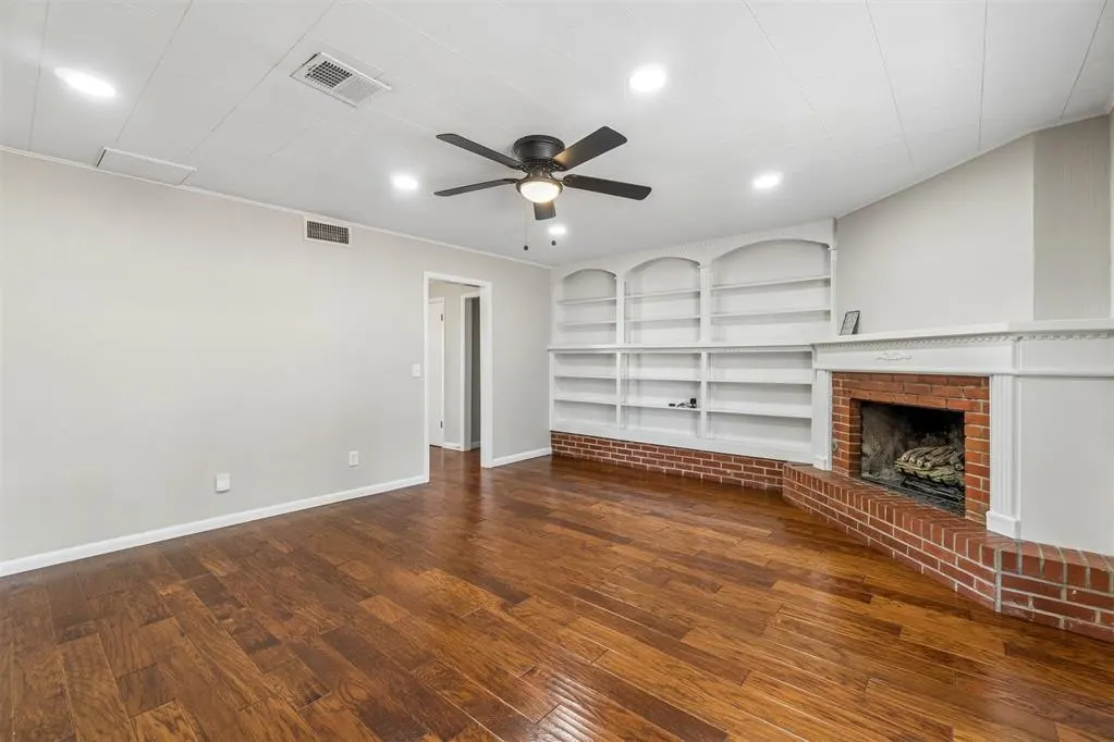 Photo 16 — 2304 NW 49th Street, Oklahoma City, OK 73112