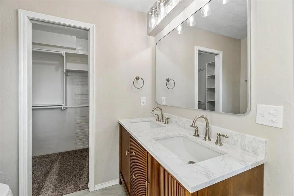 Photo 31 — 2304 NW 49th Street, Oklahoma City, OK 73112