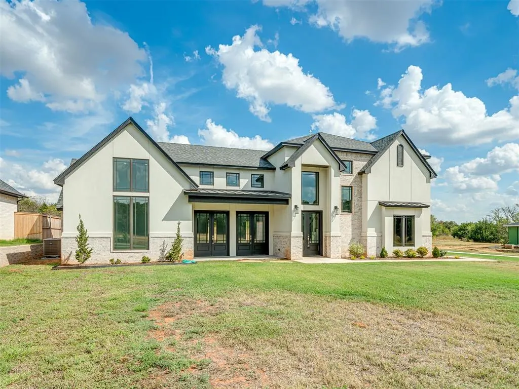 Front exterior — 8302 Autumn Blaze Drive, Blanchard, OK 73010