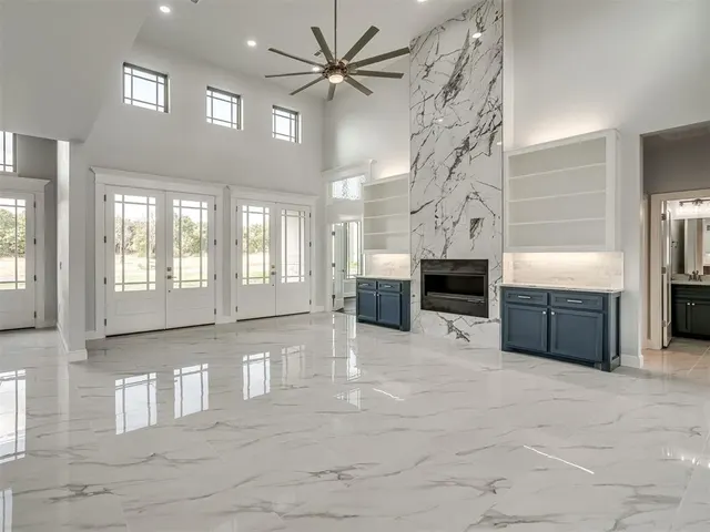 Photo 5 — 8302 Autumn Blaze Drive, Blanchard, OK 73010