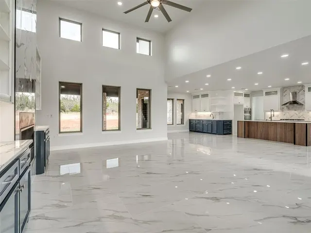 Photo 6 — 8302 Autumn Blaze Drive, Blanchard, OK 73010