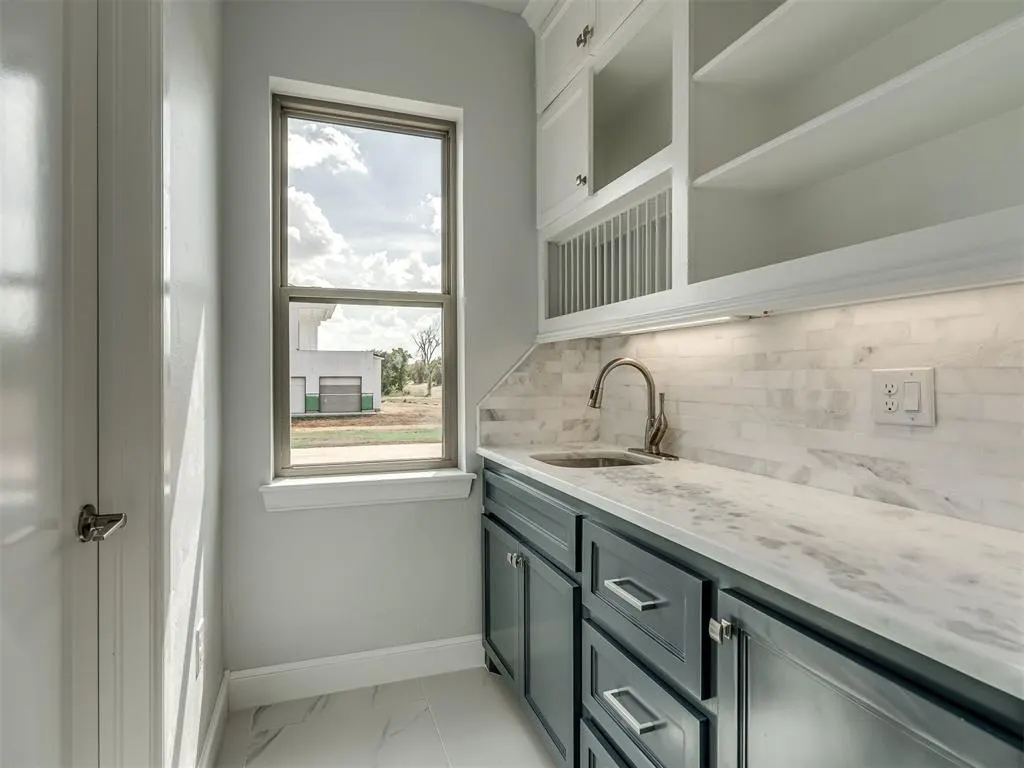 Photo 14 — 8302 Autumn Blaze Drive, Blanchard, OK 73010