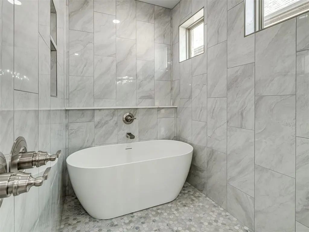 Photo 25 — 8302 Autumn Blaze Drive, Blanchard, OK 73010