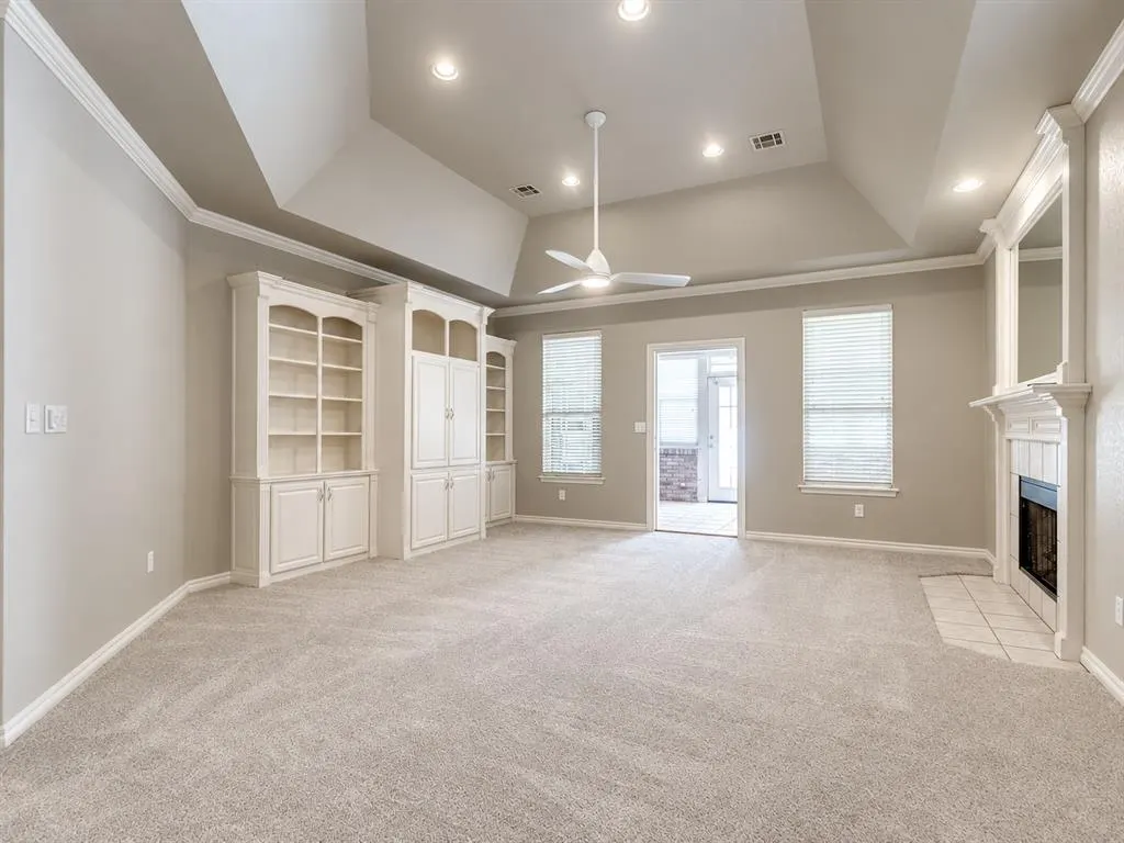 Photo 3 — 953 Heather Glen Drive, Norman, OK 73072
