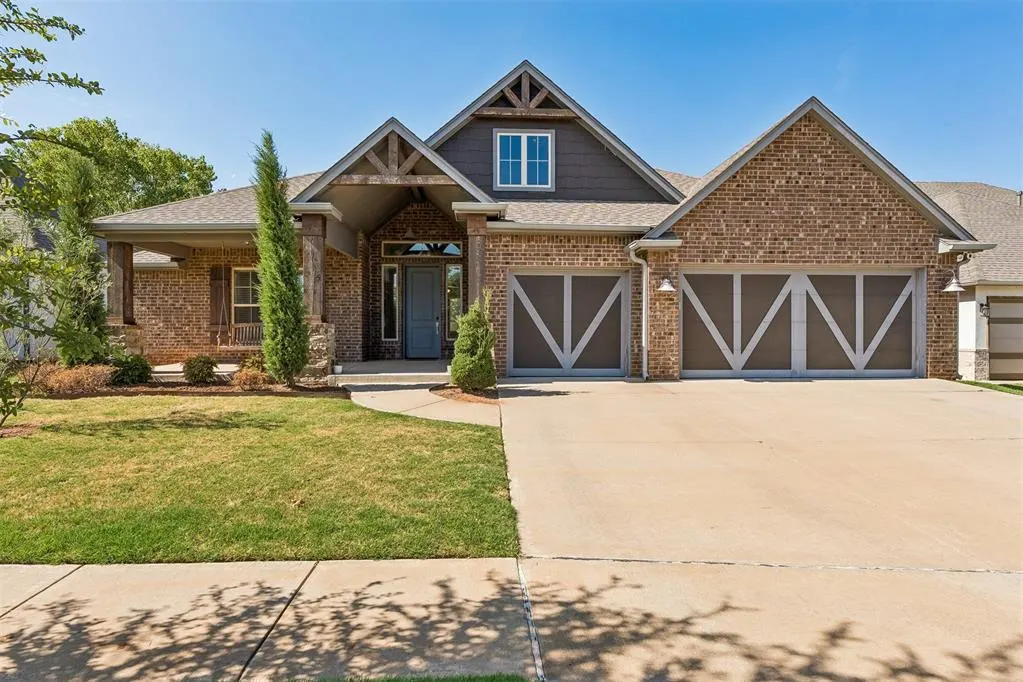 Front exterior — 18617 Barcas Road, Edmond, OK 73012