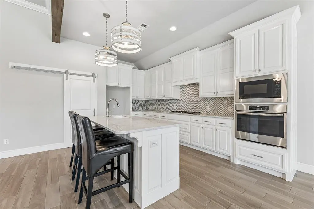 Photo 12 — 18617 Barcas Road, Edmond, OK 73012