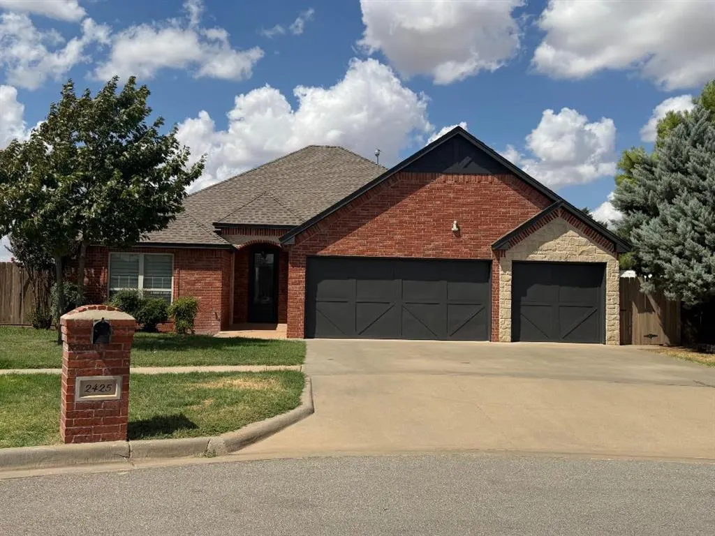 Front exterior — 2425 Pumpkin Lane, Weatherford, OK 73096
