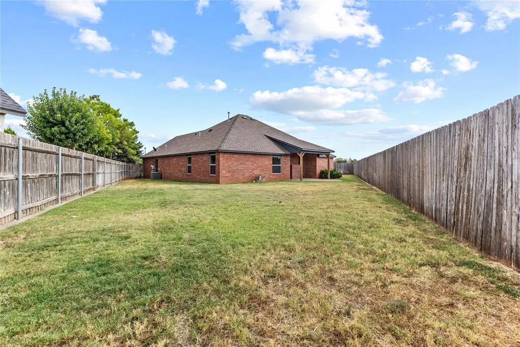 Photo 39 — 2425 Pumpkin Lane, Weatherford, OK 73096