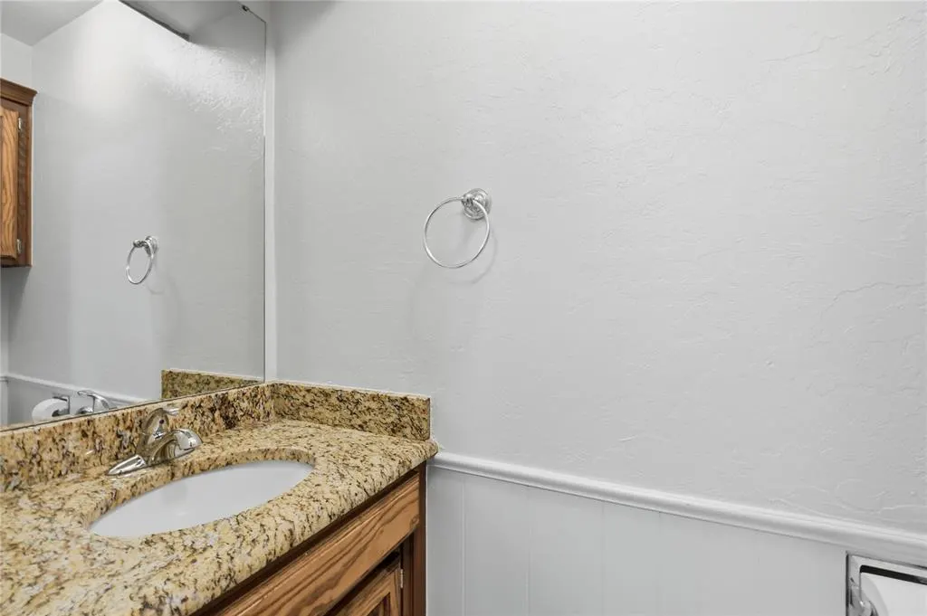 Photo 17 — 3401 S Choctaw Drive, Edmond, OK 73013