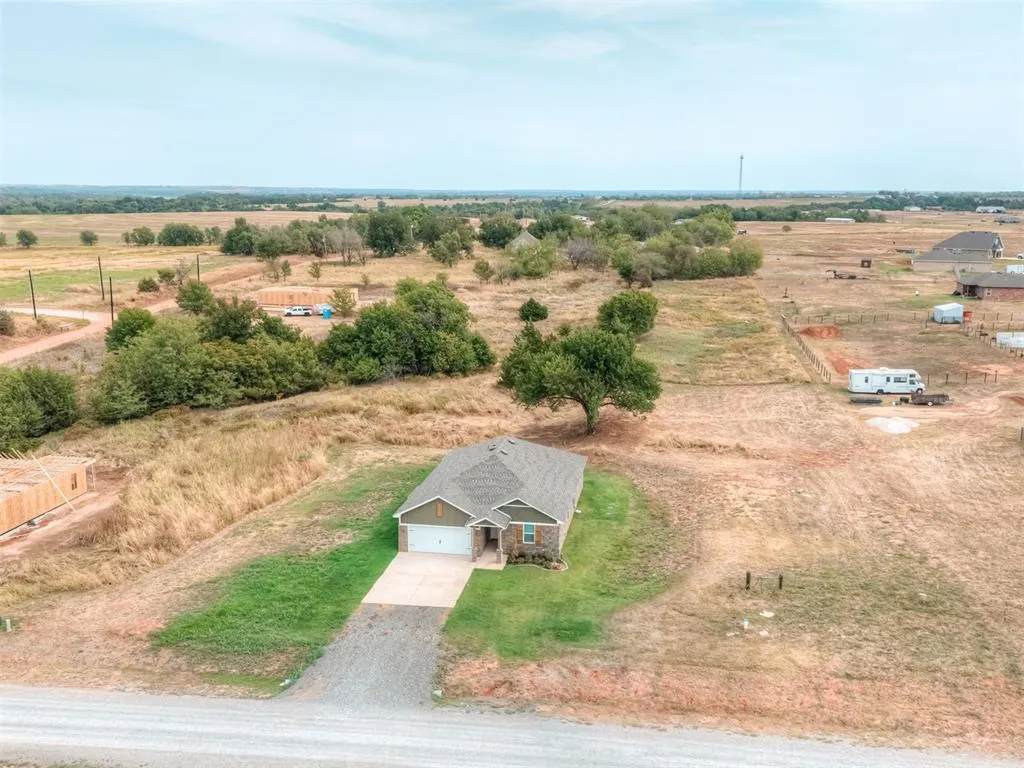 Photo 31 — 745 Cumberland Drive, Guthrie, OK 73044