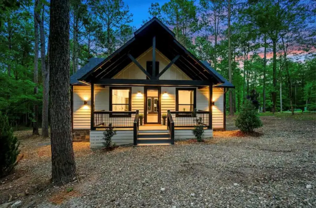 Front exterior — 12 Twisted Creek Trail, Broken Bow, OK 74728
