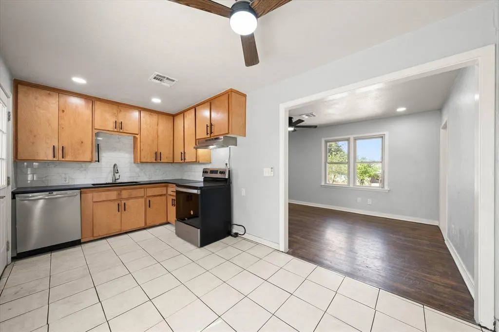 Photo 18 — 5802 NW 24th Street, Oklahoma City, OK 73127