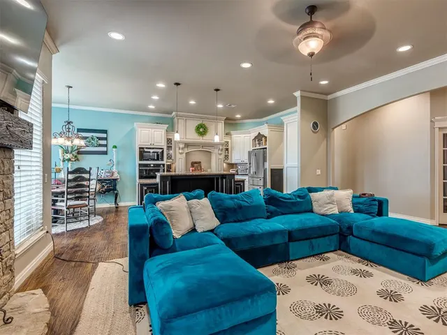 Photo 6 — 2113 Sycamore Creek Avenue, Yukon, OK 73099