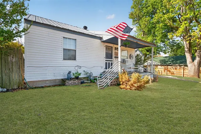 Photo 2 — 1113 W Arkansas Avenue, Chickasha, OK 73018