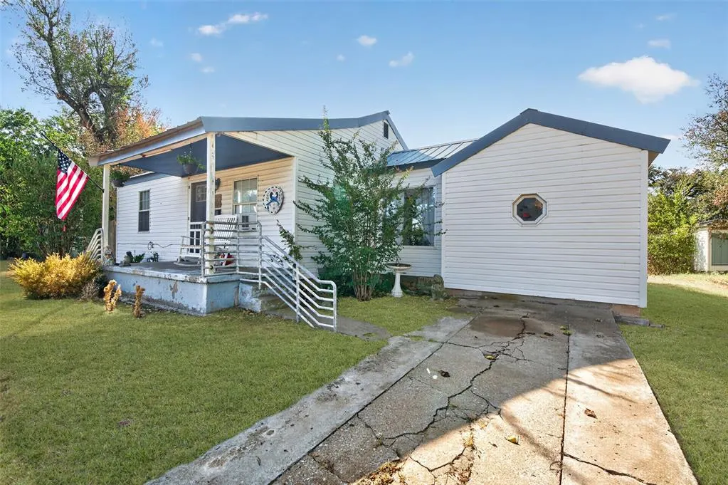 Photo 3 — 1113 W Arkansas Avenue, Chickasha, OK 73018