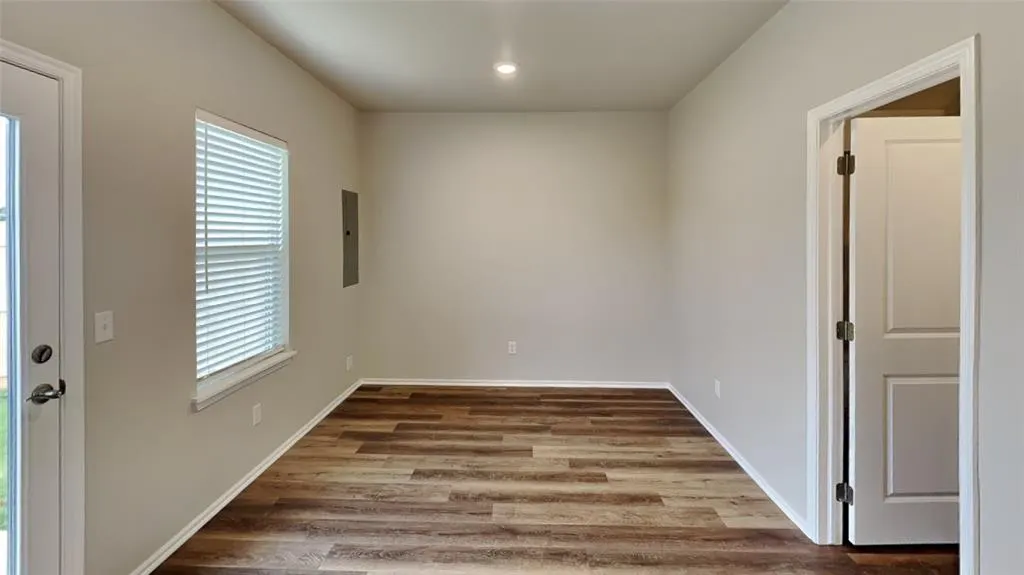 Photo 9 — 12501 Florence Lane, Yukon, OK 73099