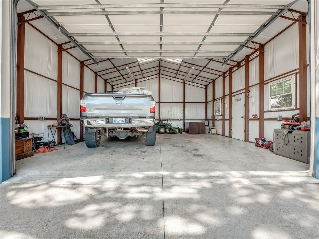Photo 4 — 3401 Carriage Way, Edmond, OK 73013