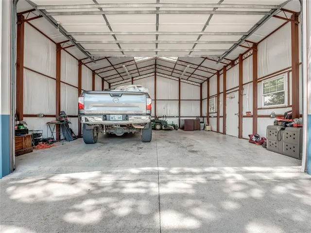 Photo 4 — 3401 Carriage Way, Edmond, OK 73013
