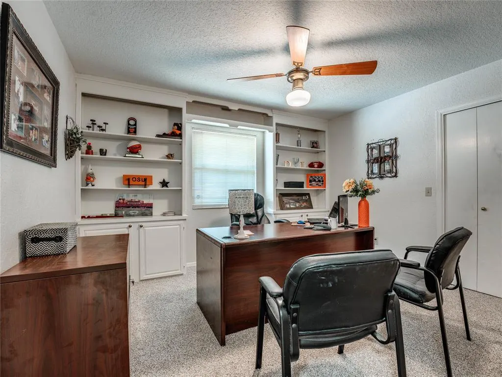 Photo 15 — 3401 Carriage Way, Edmond, OK 73013
