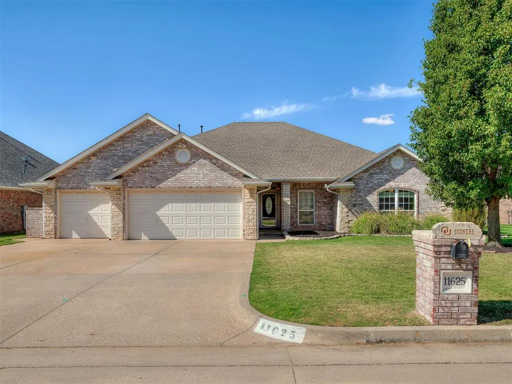 Front exterior — 11625 Hackney Lane, Yukon, OK 73099