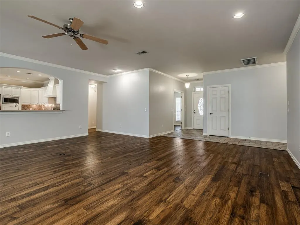 Photo 10 — 11625 Hackney Lane, Yukon, OK 73099