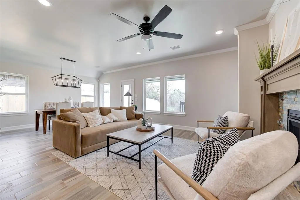 Photo 4 — 4933 Desert Willow Lane, Edmond, OK 73034