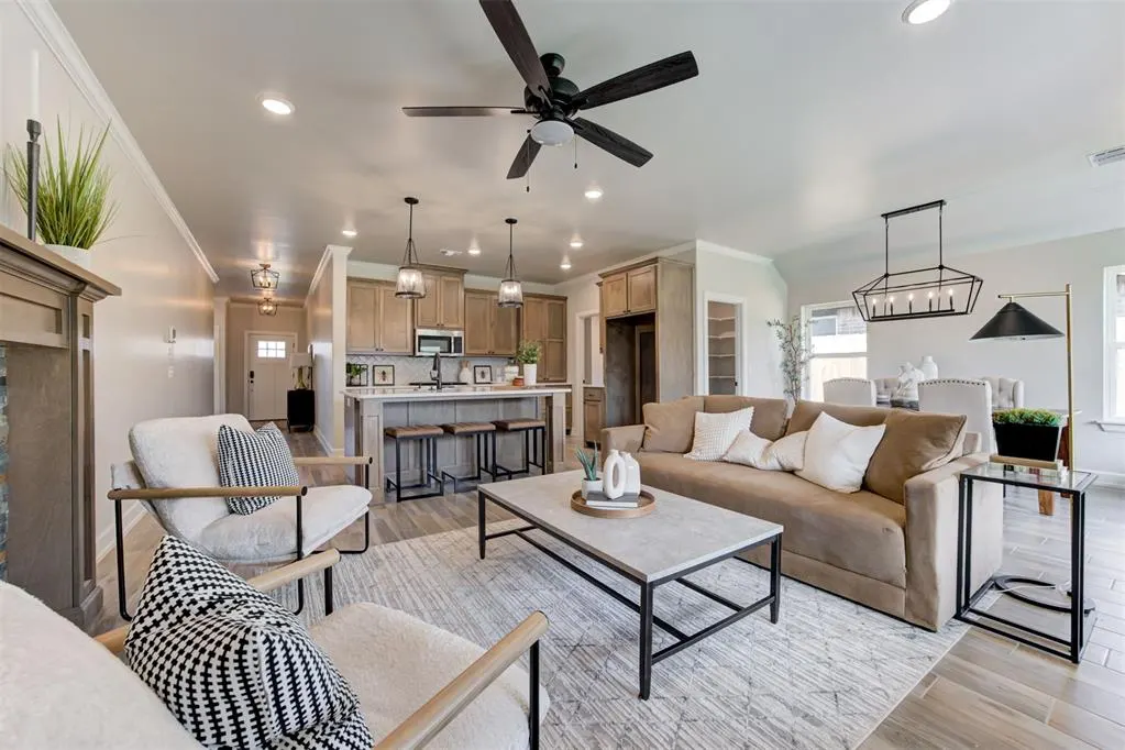 Photo 7 — 4933 Desert Willow Lane, Edmond, OK 73034