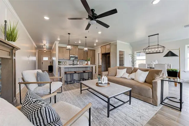 Photo 7 — 4933 Desert Willow Lane, Edmond, OK 73034