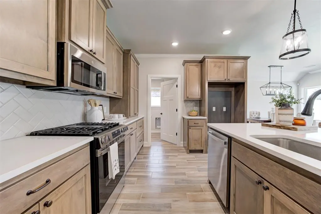 Photo 13 — 4933 Desert Willow Lane, Edmond, OK 73034