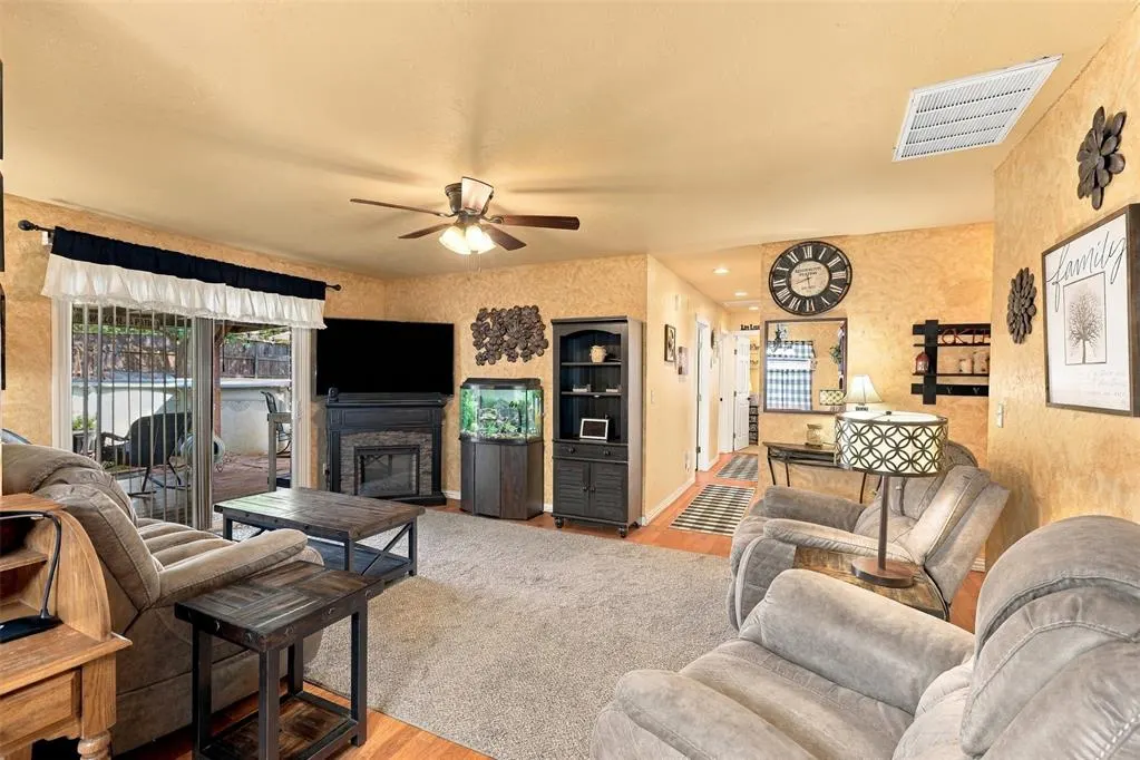Photo 7 — 11613 Lochwood Drive, Yukon, OK 73099