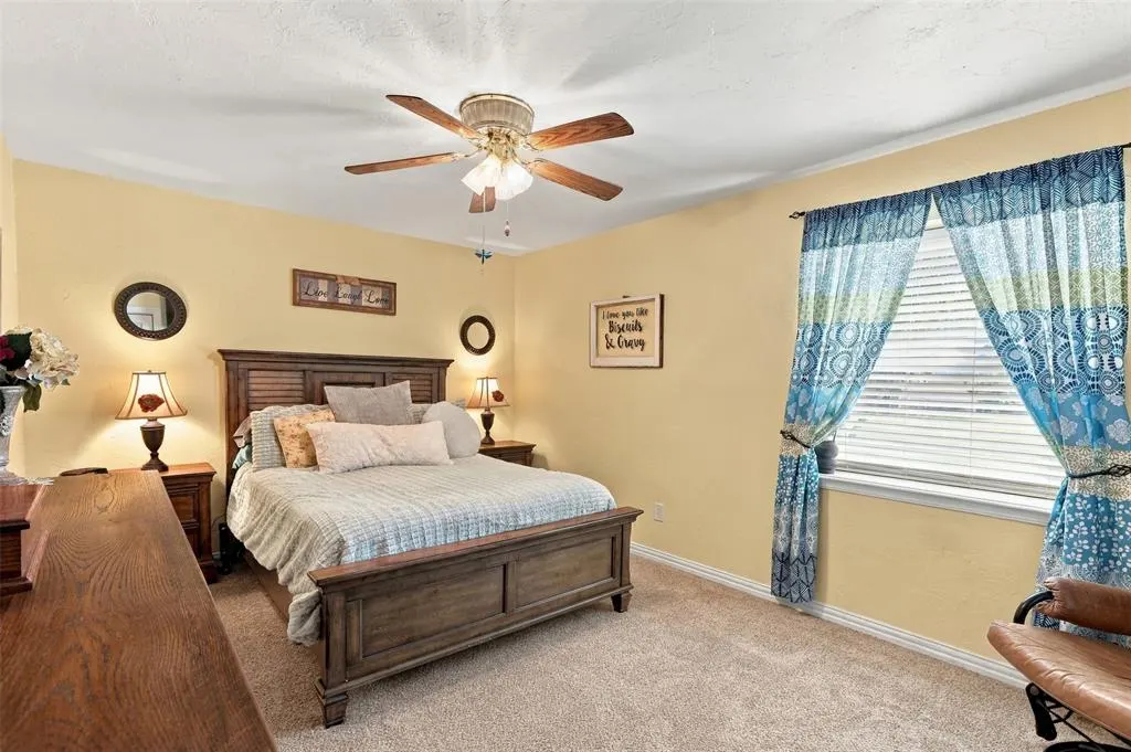 Photo 13 — 11613 Lochwood Drive, Yukon, OK 73099
