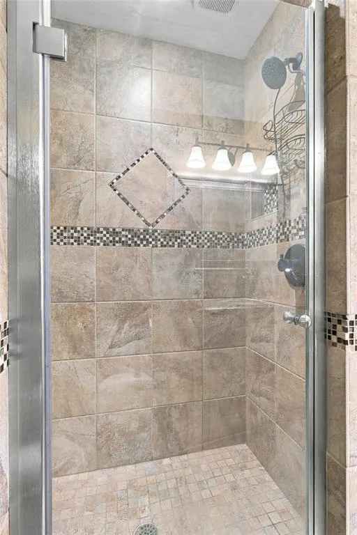 Photo 17 — 11613 Lochwood Drive, Yukon, OK 73099