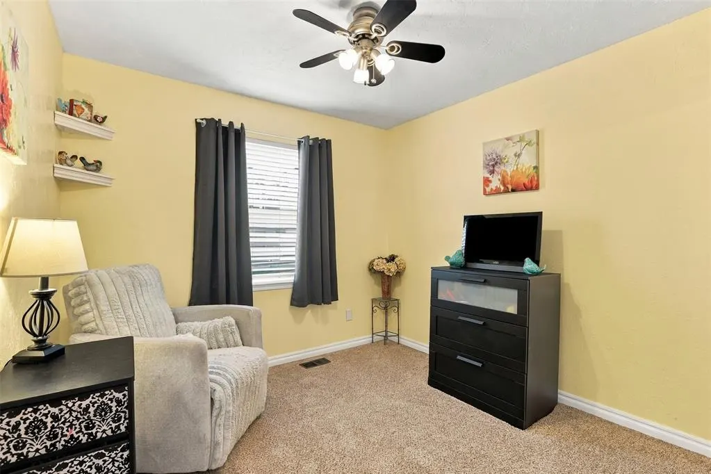 Photo 18 — 11613 Lochwood Drive, Yukon, OK 73099