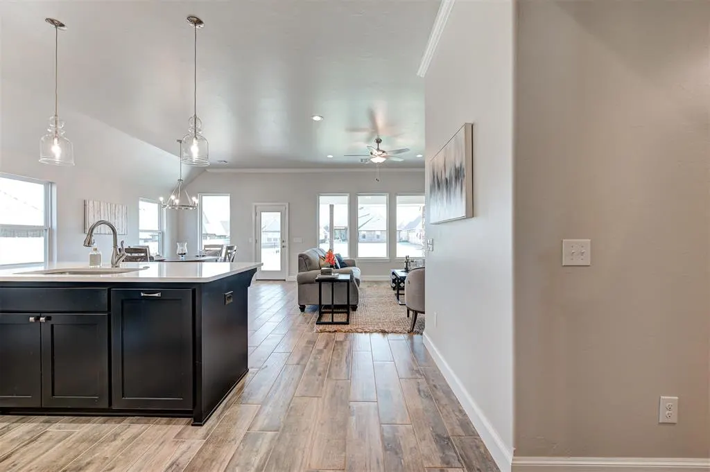 Photo 4 — 4917 Vinca Lane, Edmond, OK 73034