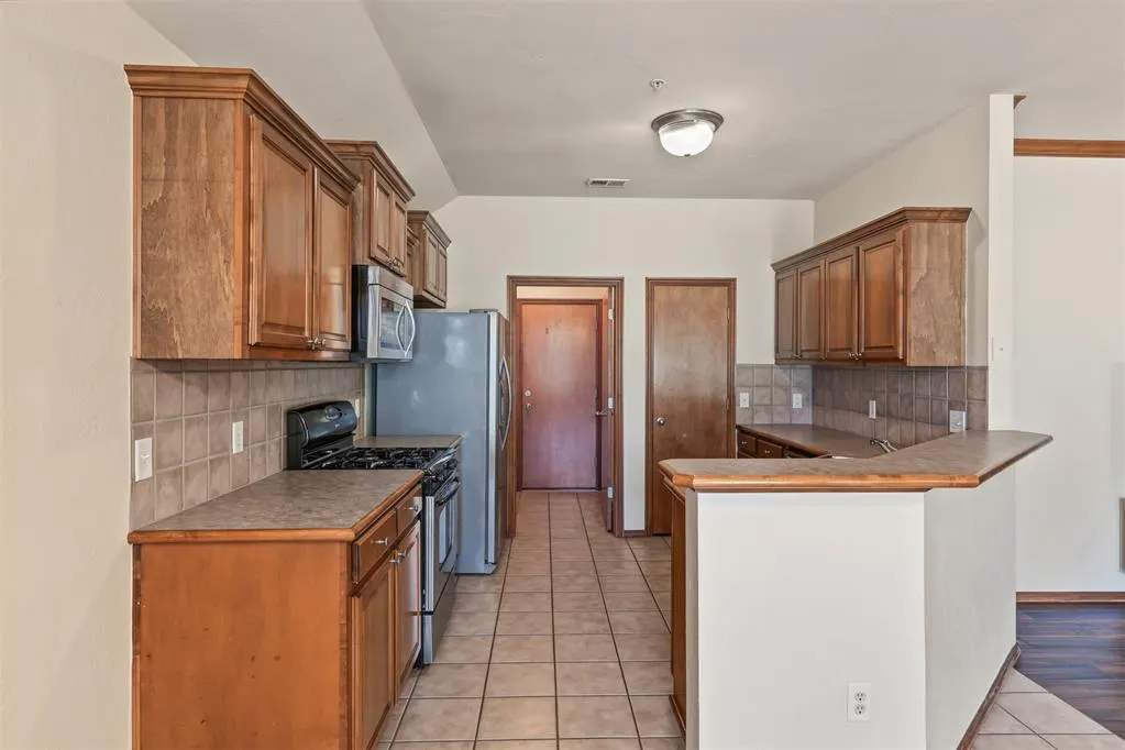 Photo 9 — 15601 Traditions Drive, Edmond, OK 73013