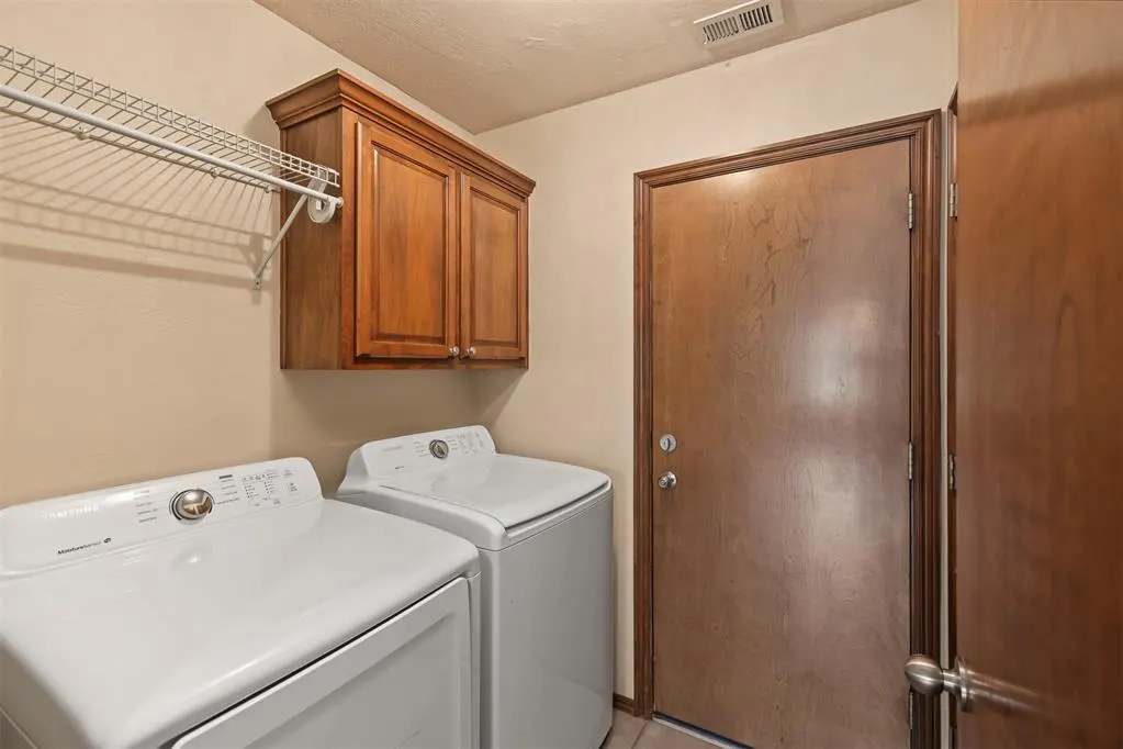 Photo 11 — 15601 Traditions Drive, Edmond, OK 73013
