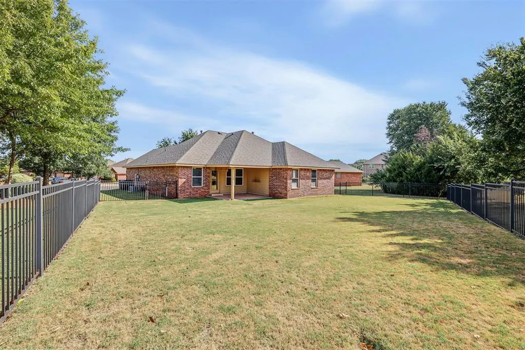 Photo 24 — 15601 Traditions Drive, Edmond, OK 73013