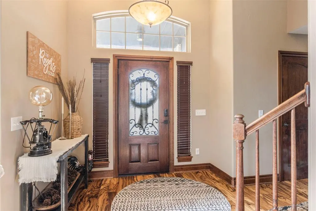 Photo 6 — 531 W Alamo Court Way, Mustang, OK 73064