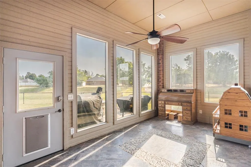 Photo 13 — 531 W Alamo Court Way, Mustang, OK 73064